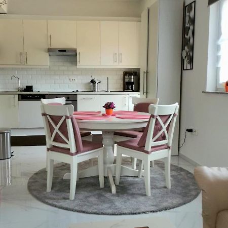 Apartment Grazia Pula Extérieur photo