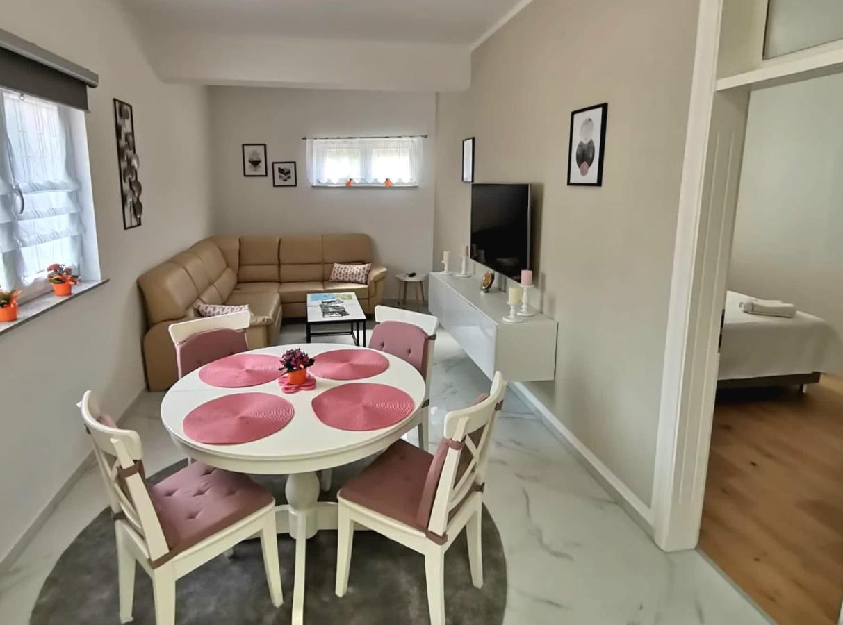 Apartment Grazia Pula Extérieur photo